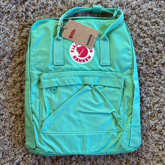 NWT Fjallraven Apple Mint Green Classic Kanken Unisex Convertible Backpack - Picture 1 of 10